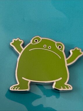 Jellycat Ricky Rain Frog Pin Badge.